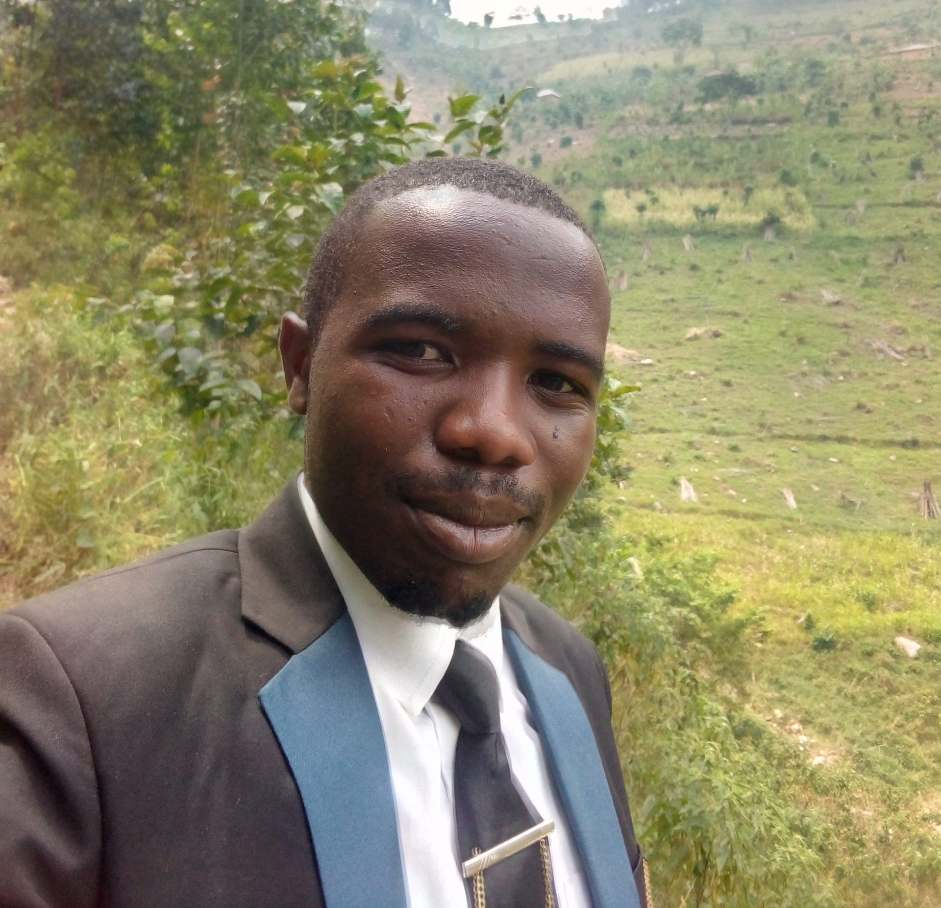 Twiringiyimana Izaus